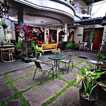 Fora Guest House Taman Lingkar Bandung Exterior photo