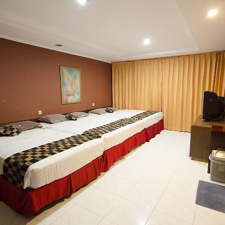 Fora Guest House Taman Lingkar Bandung Exterior photo